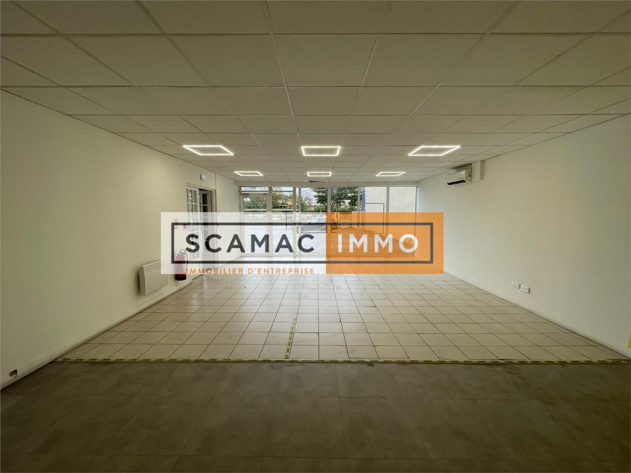 Entrepôt de 1350m²