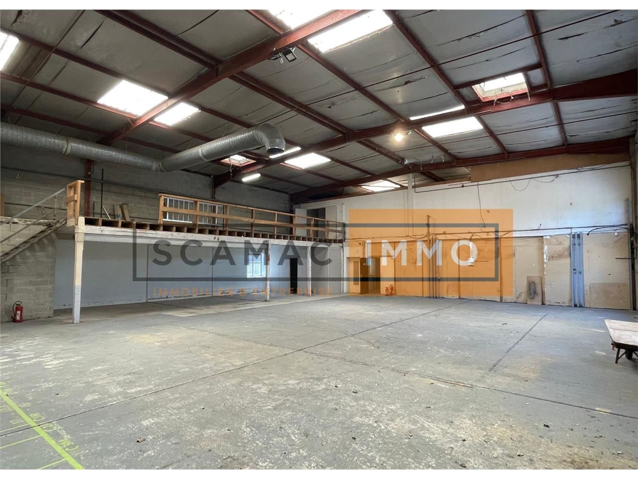 Location Local d'activités 996 m² non divisibles
