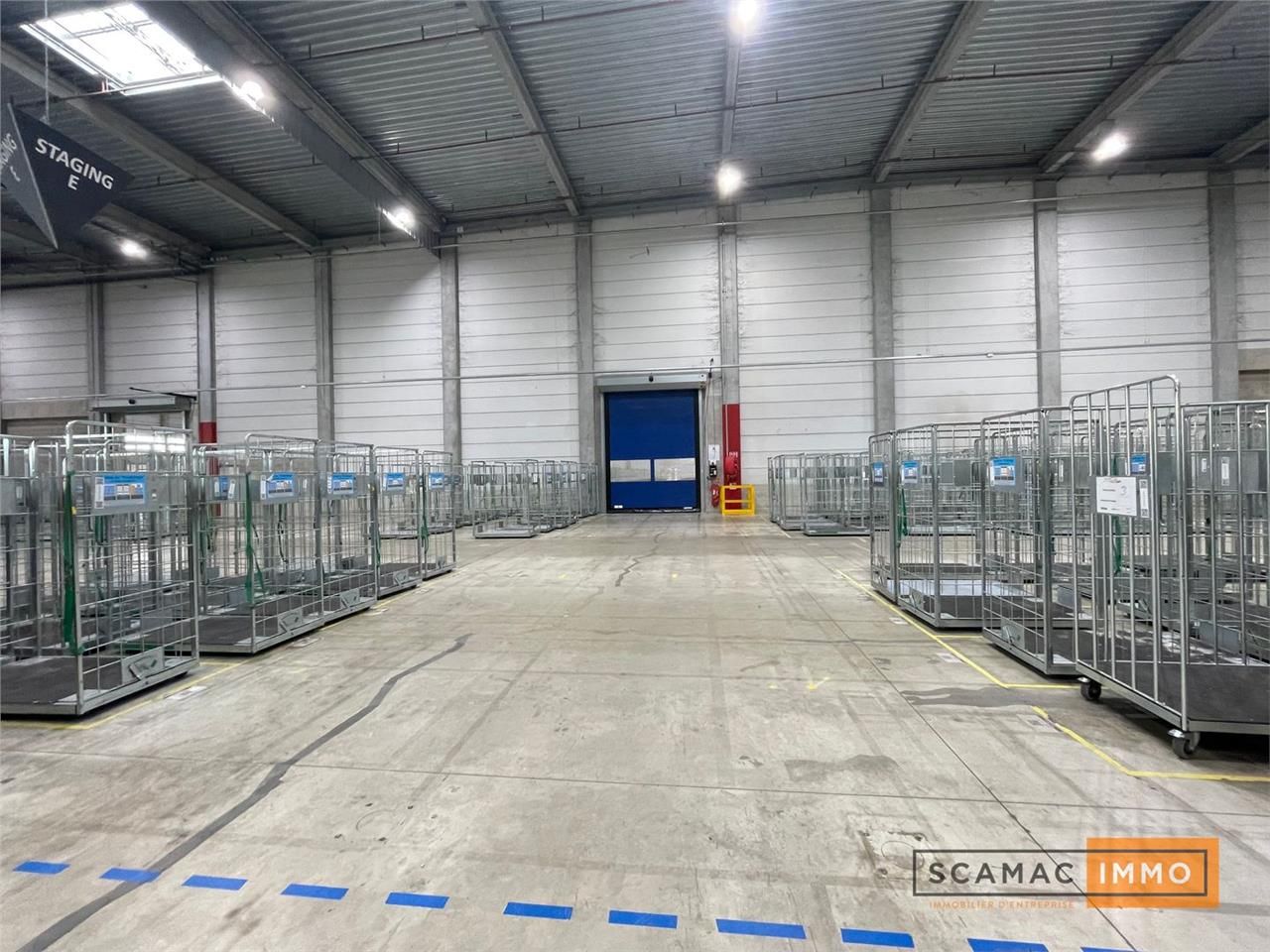 Entrepôt de 9455m²