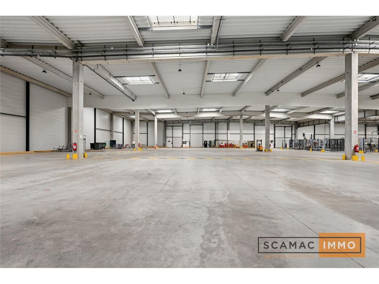 Local d'activités de 6088m²
