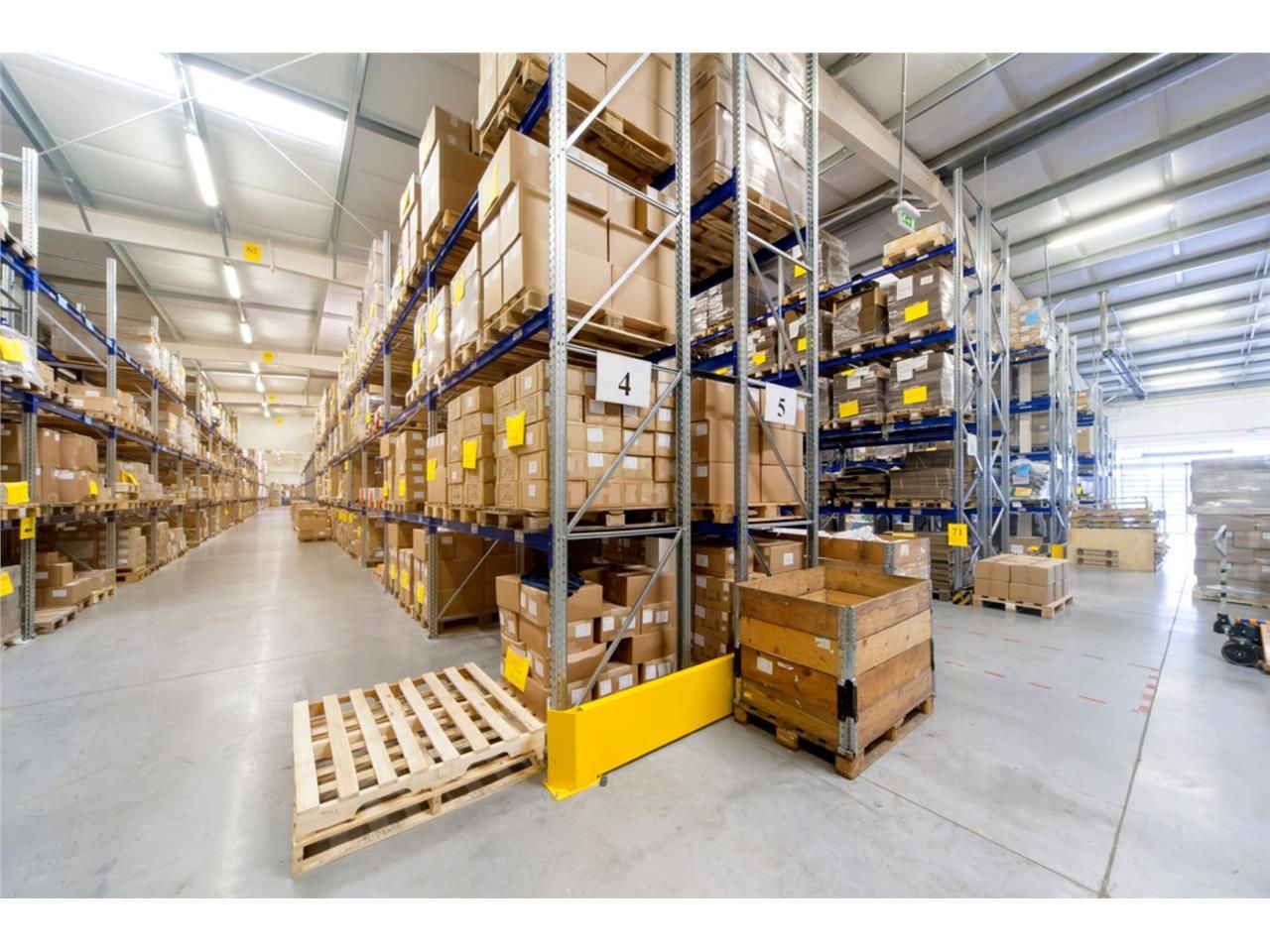 Location Local d'activités 3000 m² non divisibles