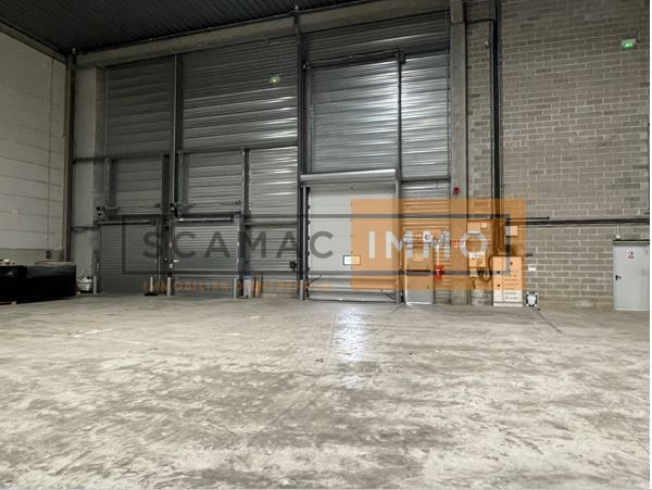 Entrepôt de 2925m²