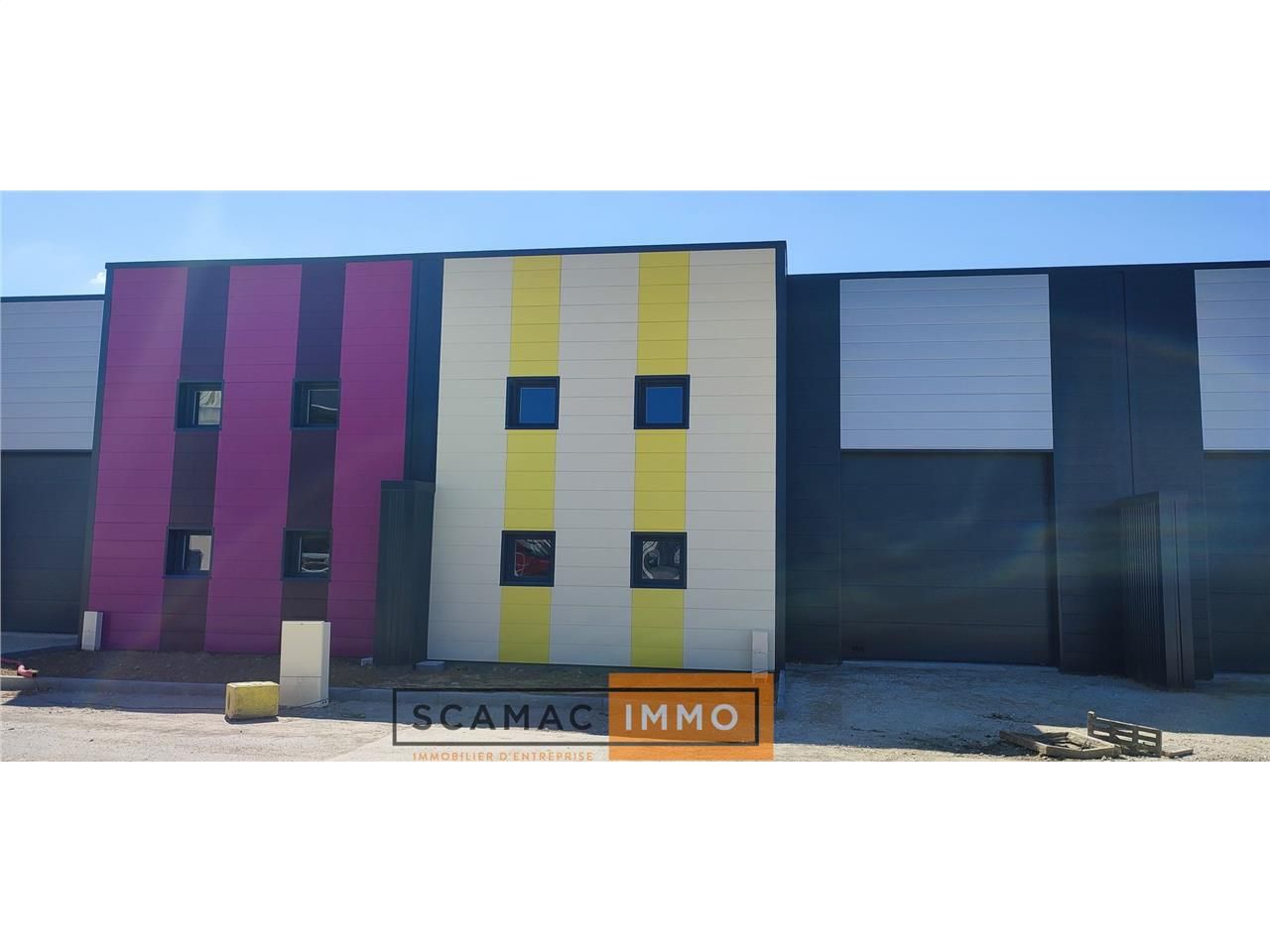 Locaux mixtes de 180m²