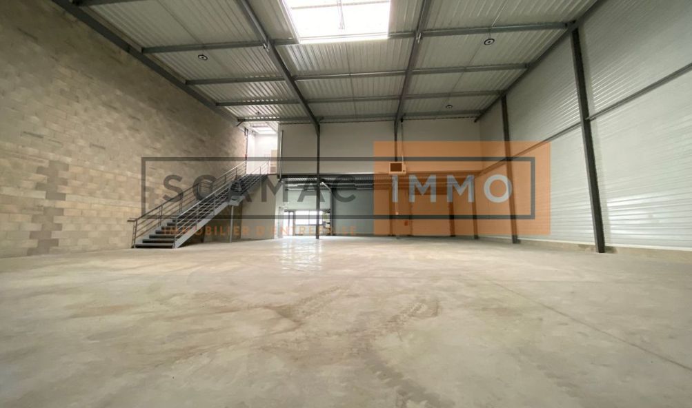 Location Local d'activités 466 m² non divisibles