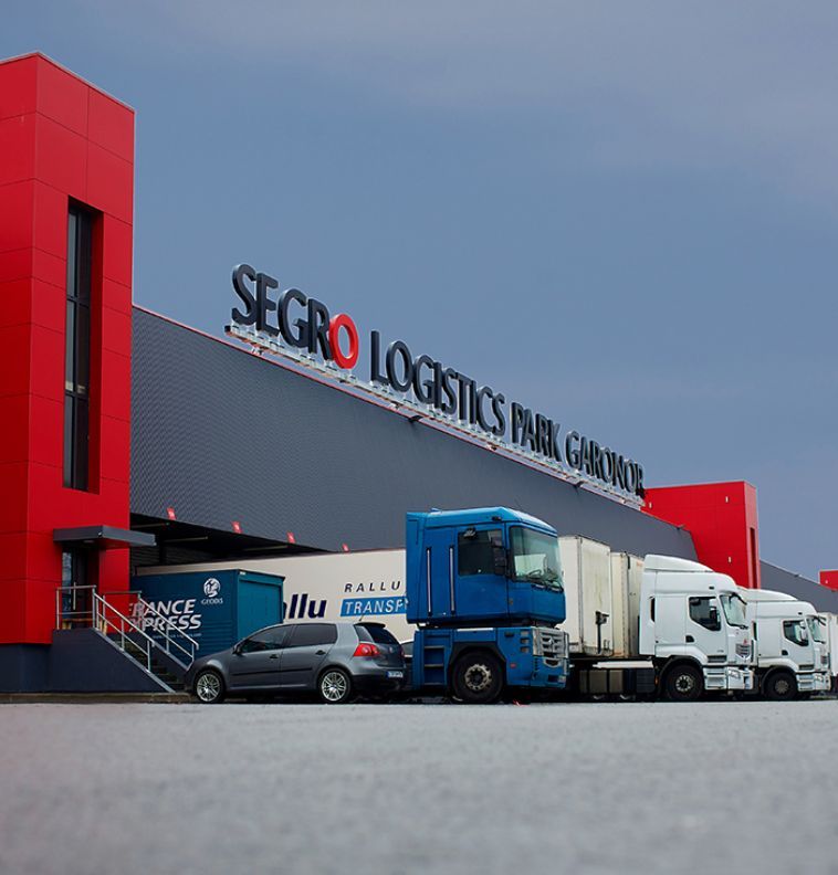 Entrepôt de 3433m²