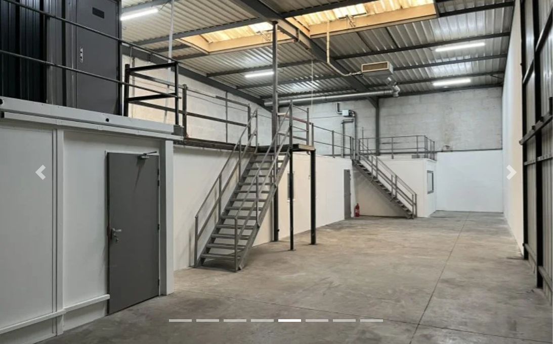Local d'activités de 366m²