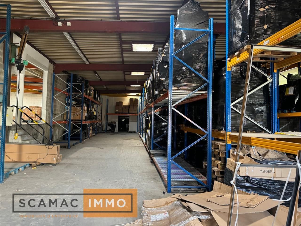 Entrepôt de 1597m²