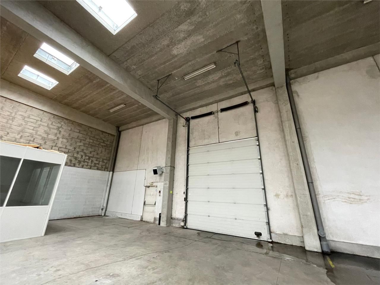 Location Local d'activités 1030 m² non divisibles