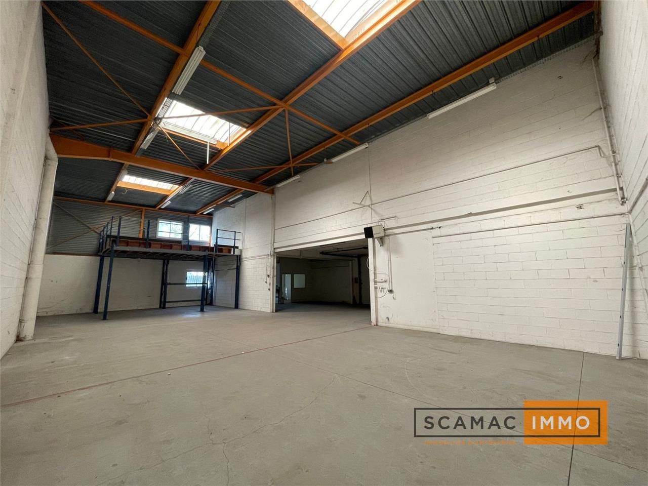 Locaux mixtes de 515m²