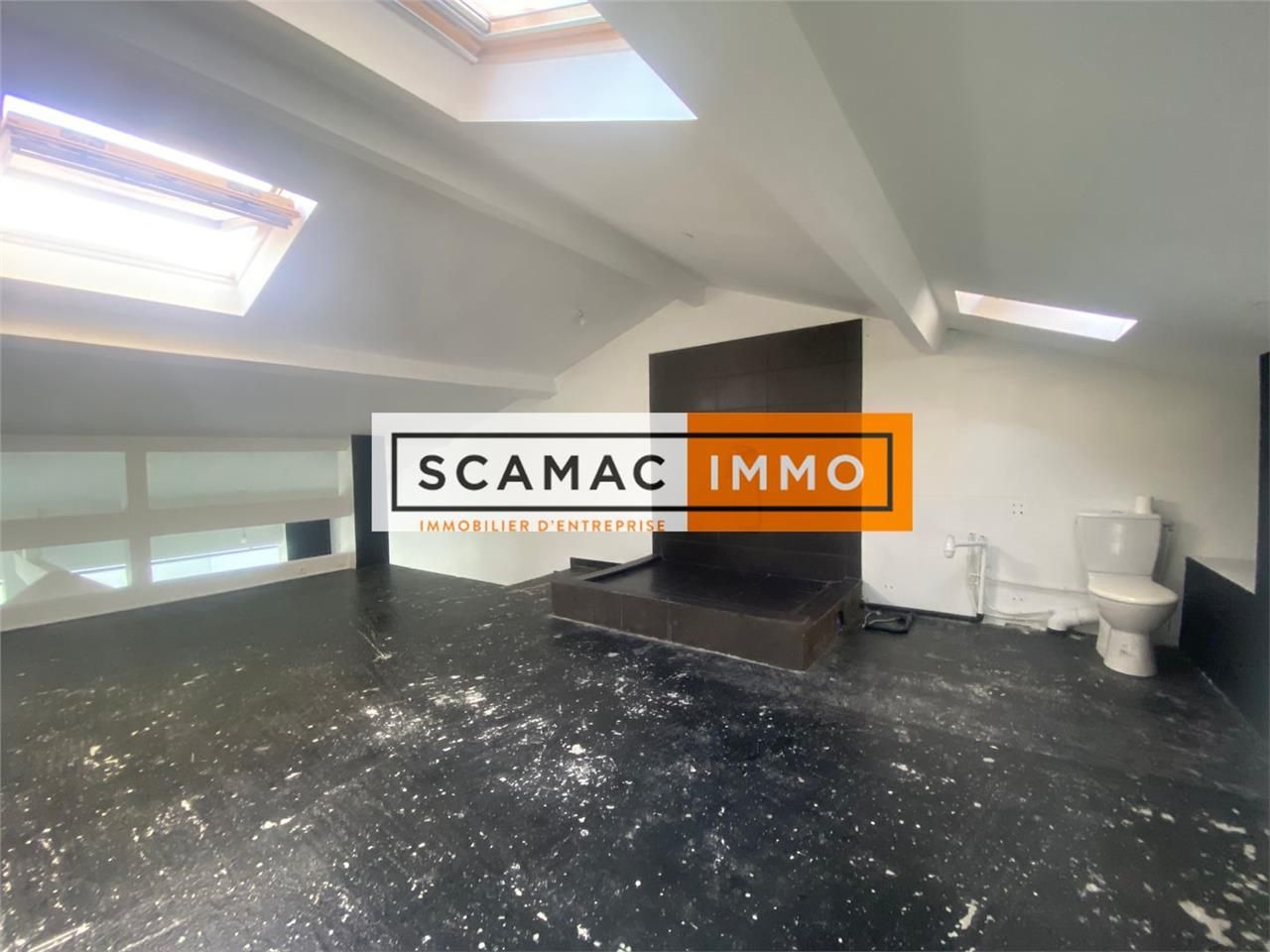 Local d'activités de 125m²