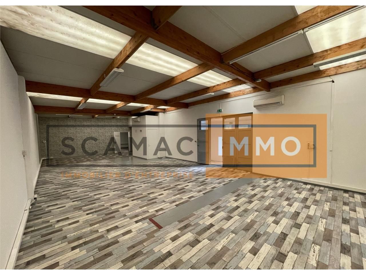 Vente Local d'activités 414 m² non divisibles