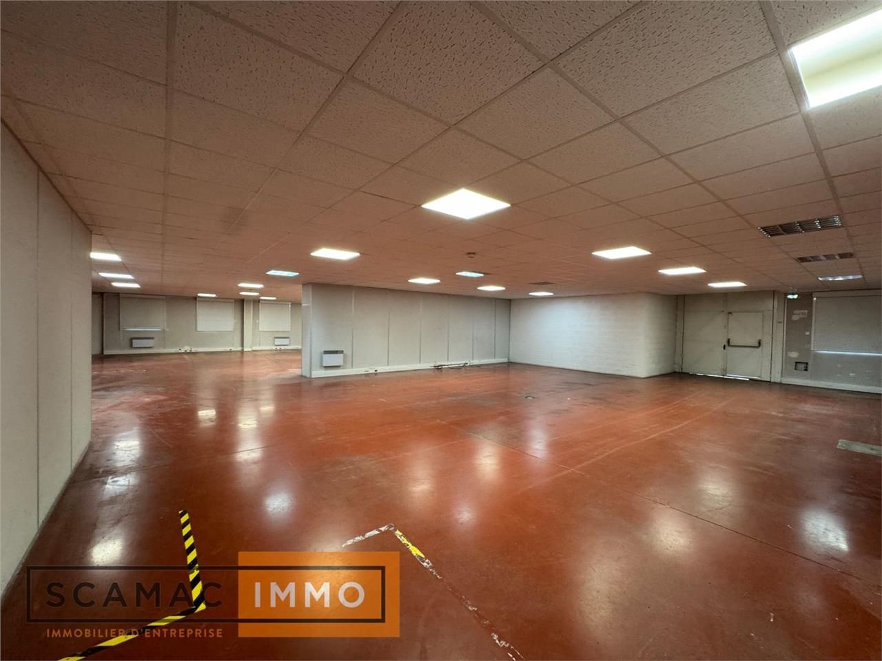 Vente Local d'activités 1526 m² non divisibles