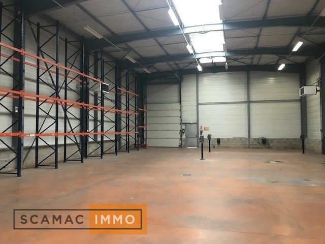 Vente Local d'activités 1617 m² non divisibles