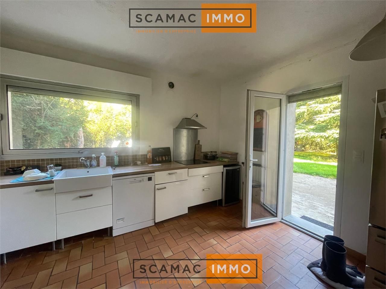 Vente Local d'activités 1888 m² non divisibles