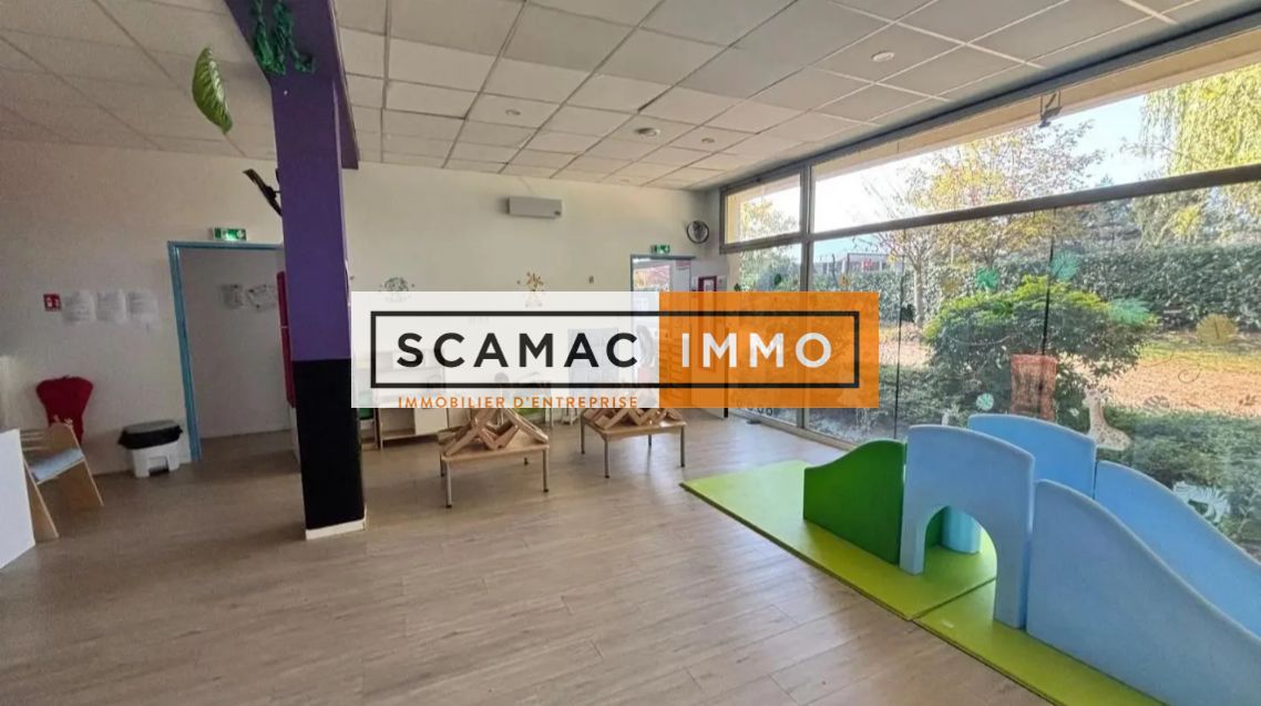 Location Local d'activités 285 m² non divisibles