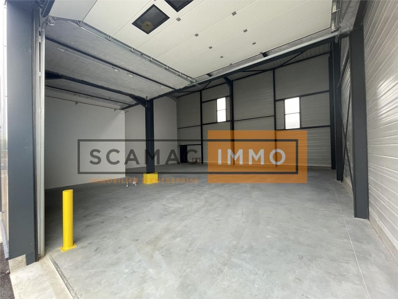 Local d'activités de 599m²