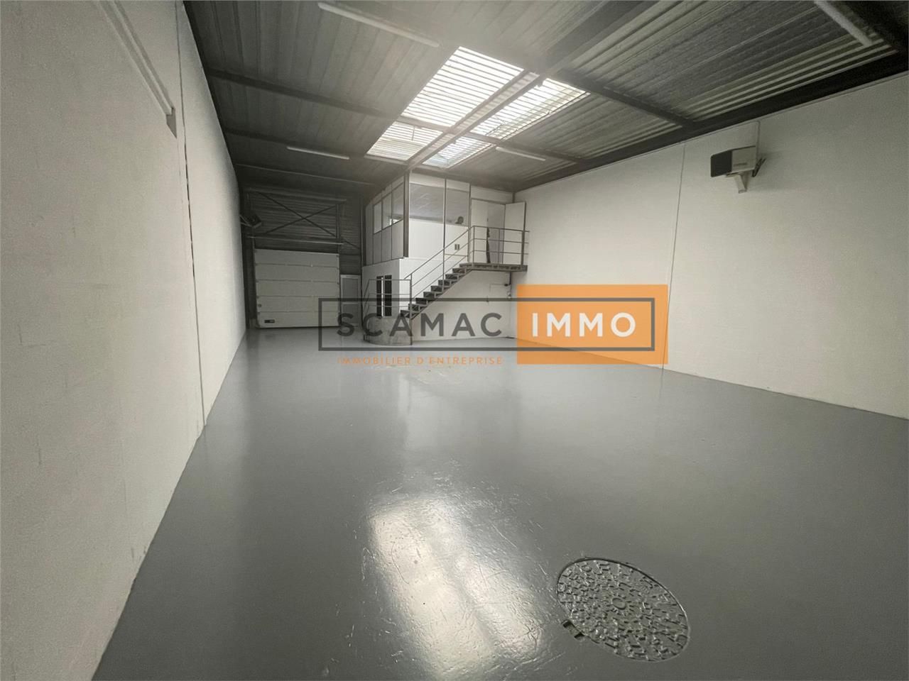 Location Entrepôt 170 m² non divisibles