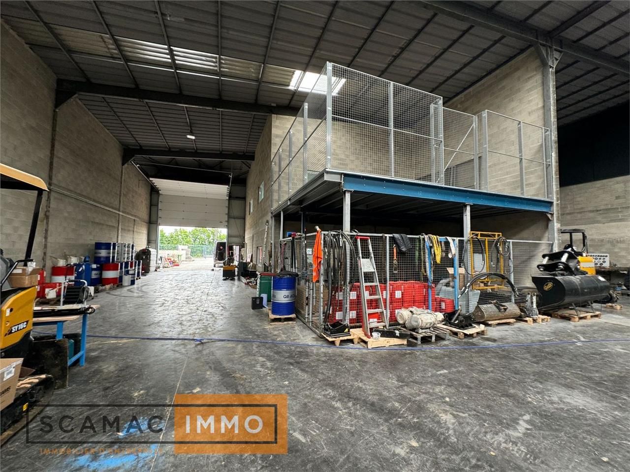 Local d'activités de 300m²