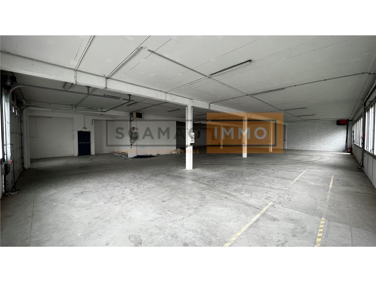 Local d'activités de 819m²