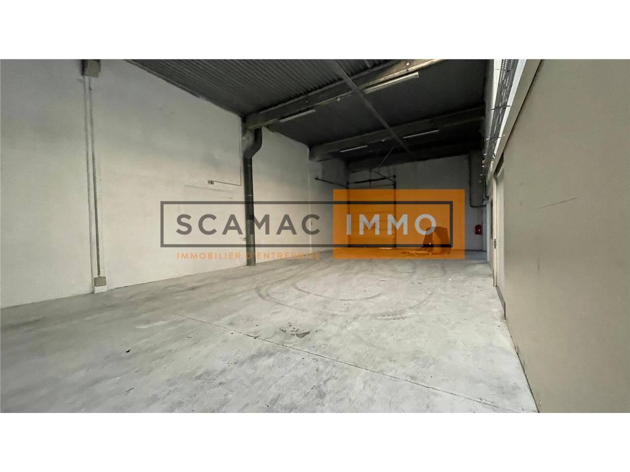 Local d'activités de 449m²