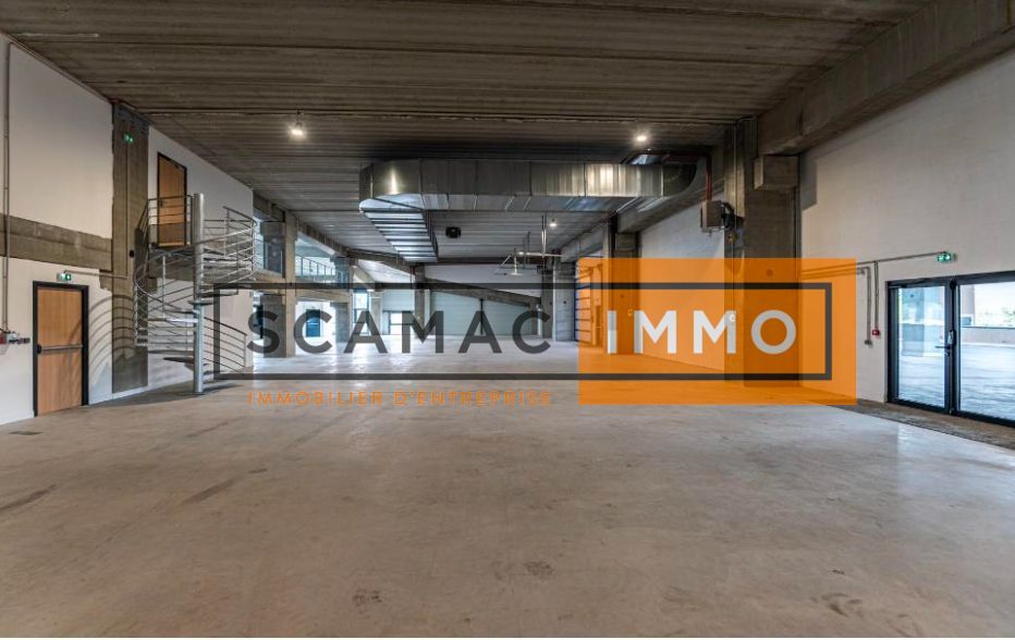 Location Local d'activités 926 m² non divisibles