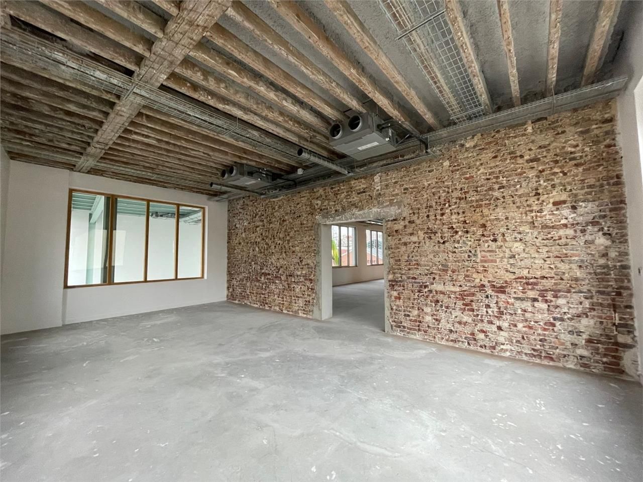 Location Local d'activités 666 m² non divisibles