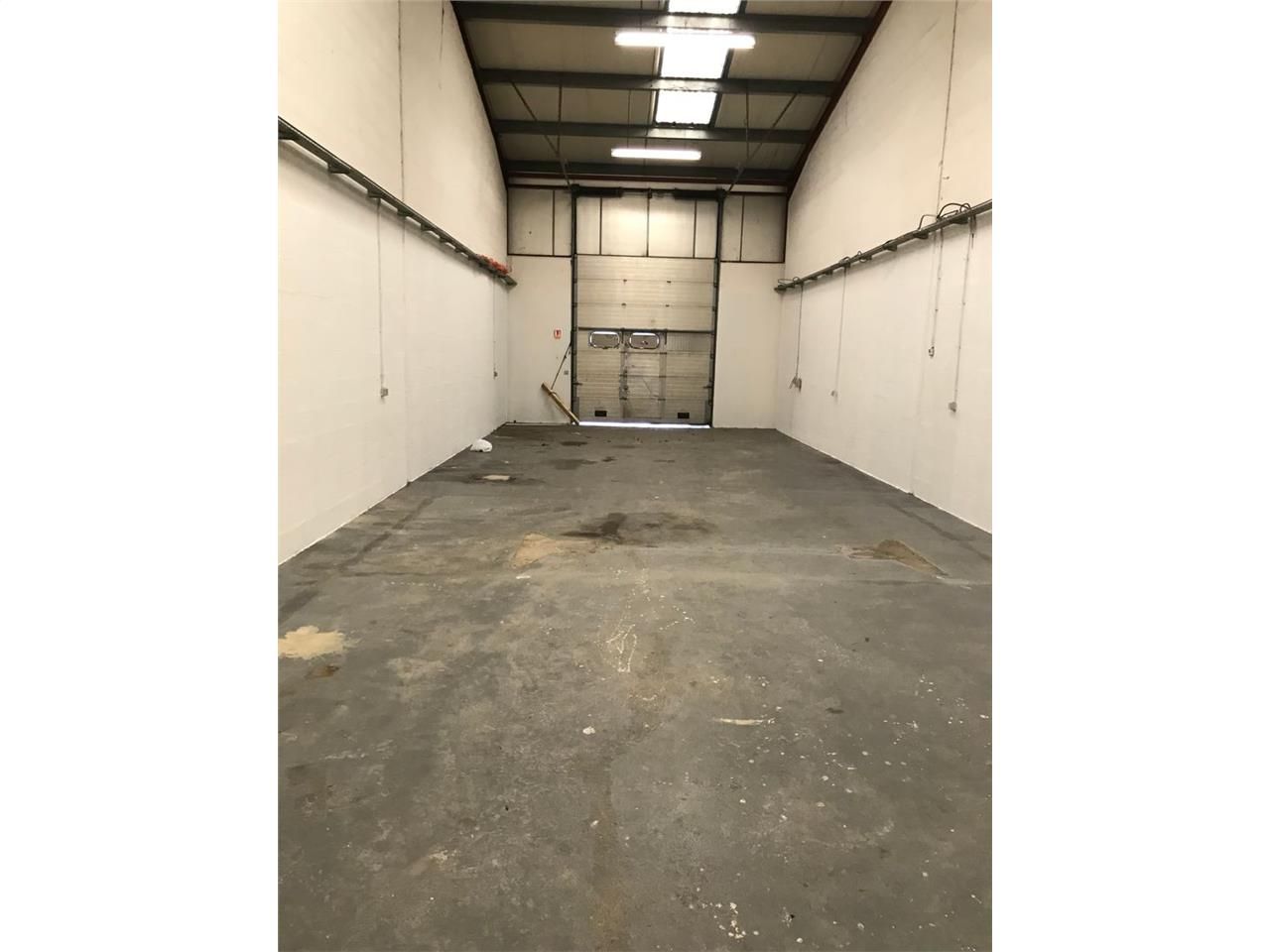 Locaux mixtes de 176m²