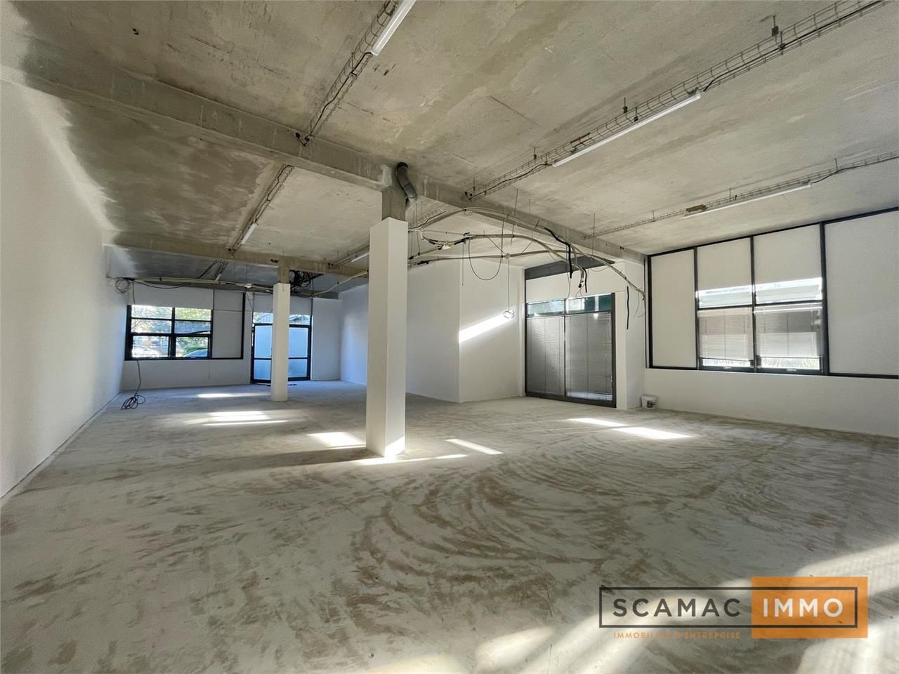 Location Local d'activités 178 m² non divisibles