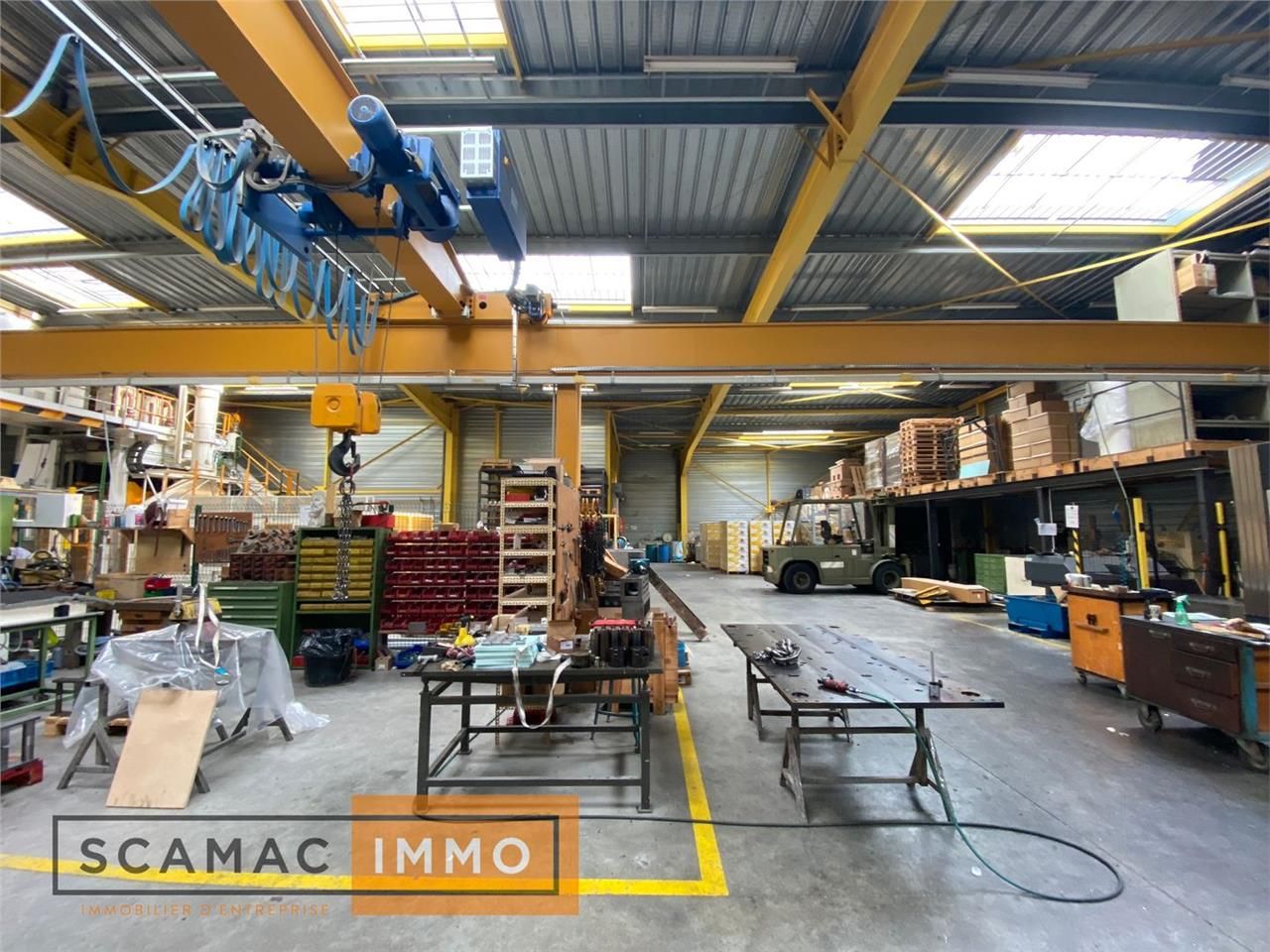 Location Entrepôt 1483 m² non divisibles