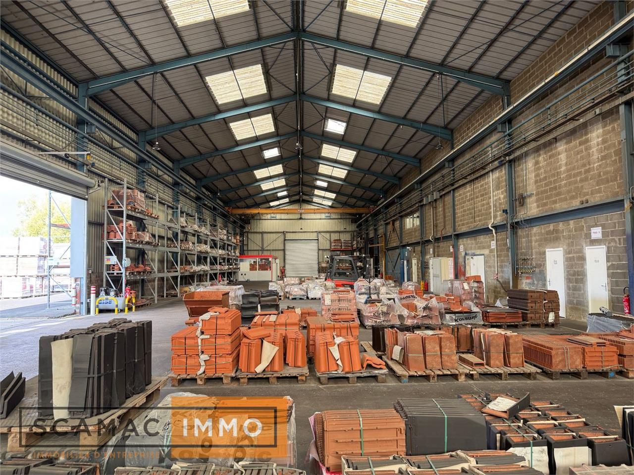 Entrepôt de 2107m²
