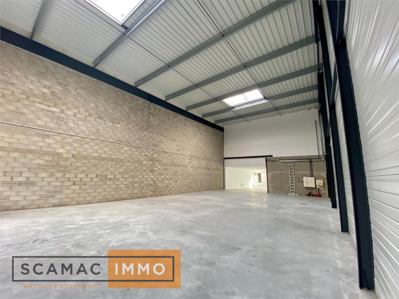 Local d'activités de 1273m²