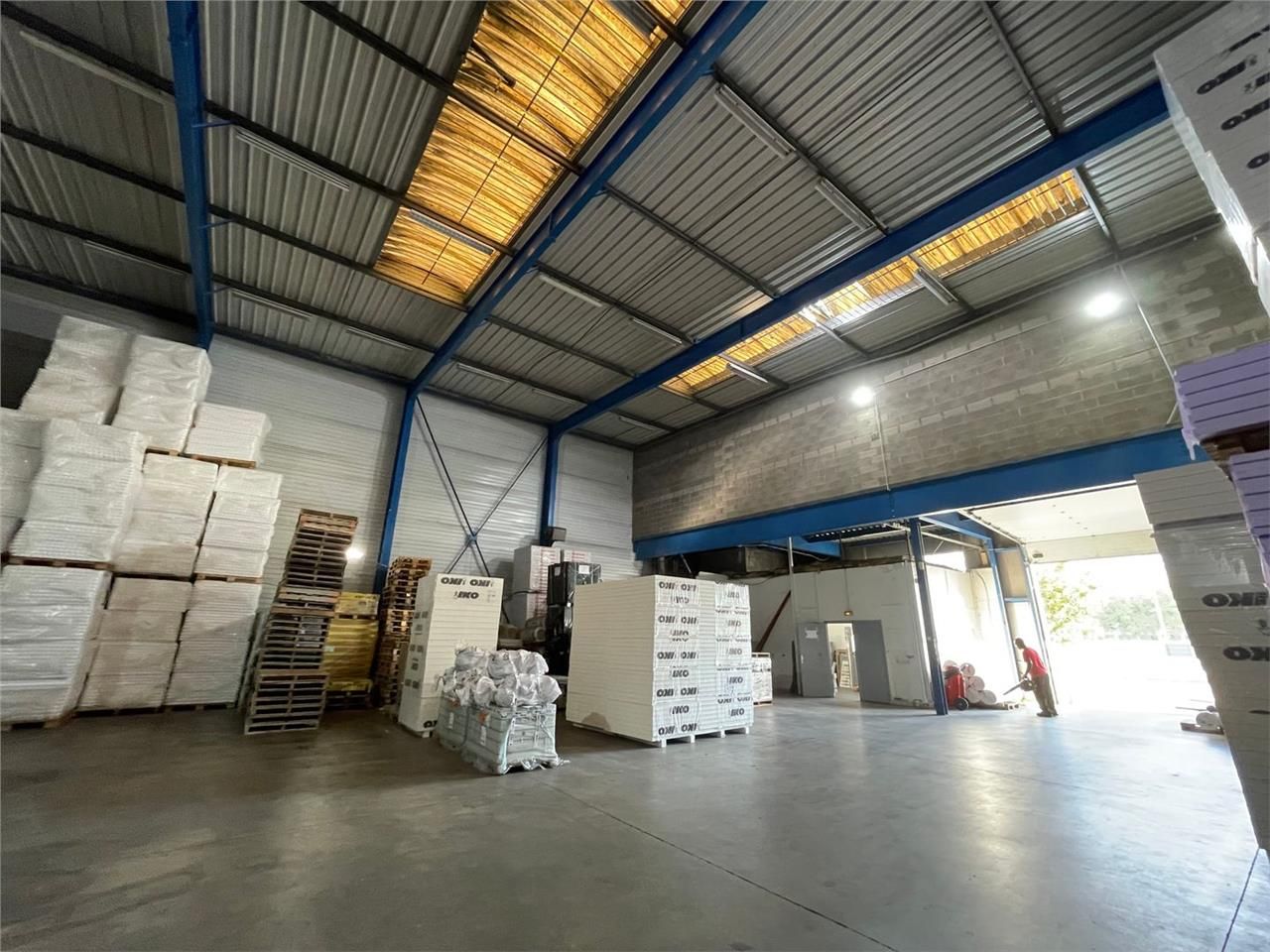 Location Local d'activités 635 m² non divisibles