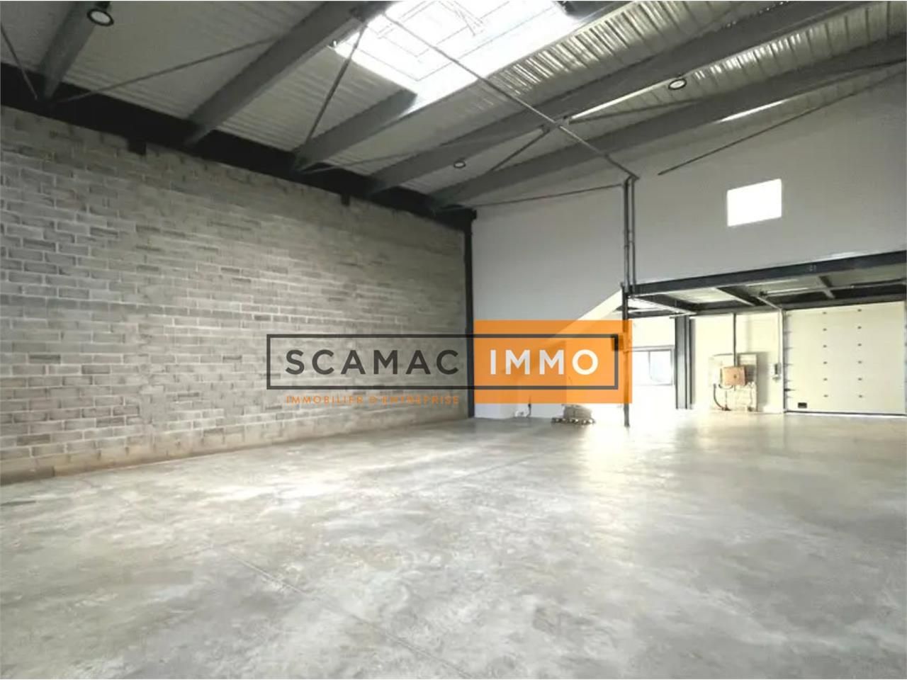 Location Local d'activités 295 m² non divisibles