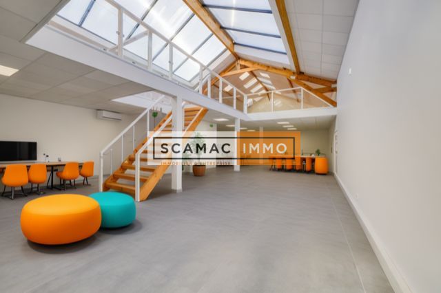Vente Bureaux 260 m² non divisibles