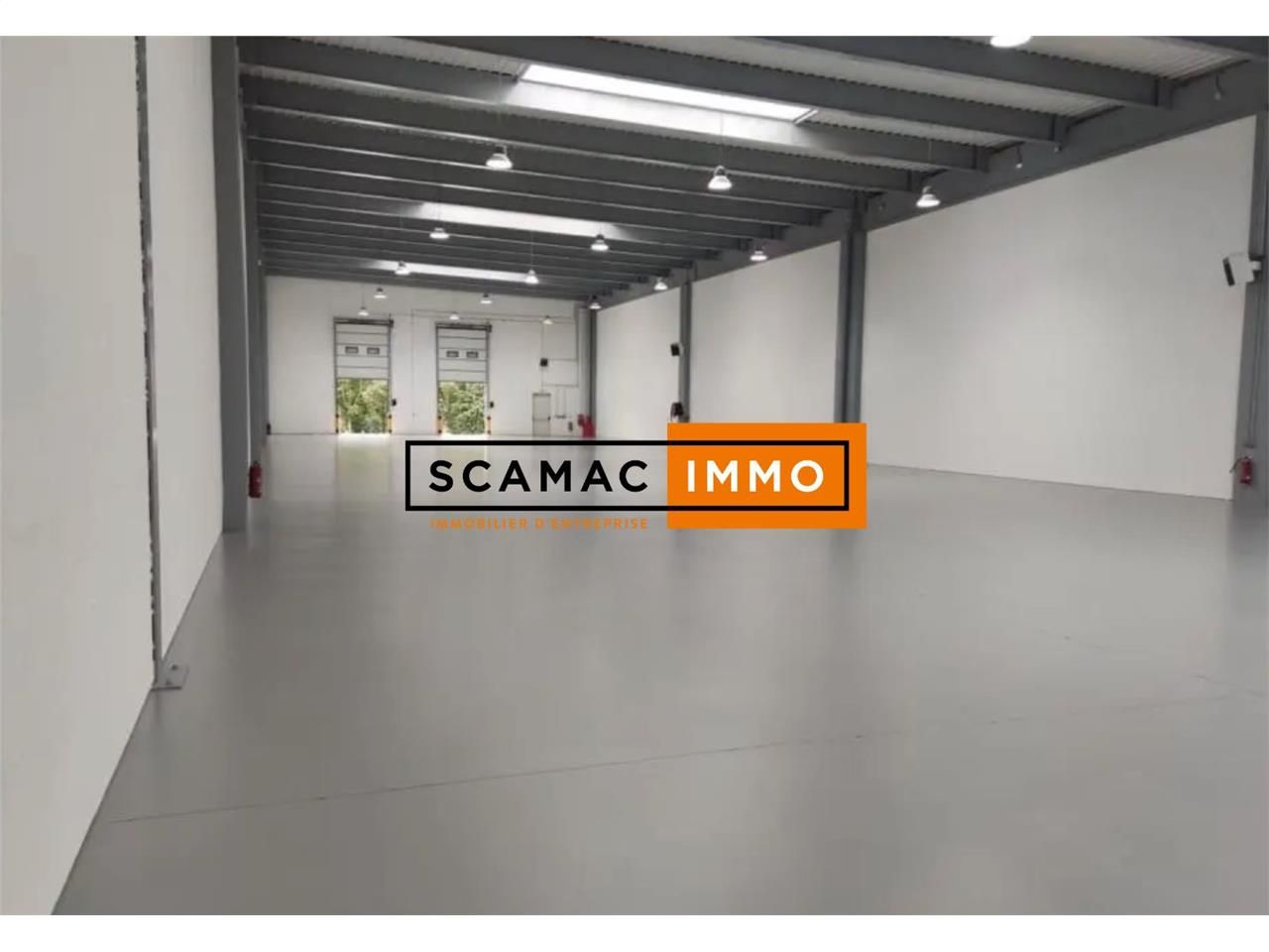 Entrepôt de 6465m²
