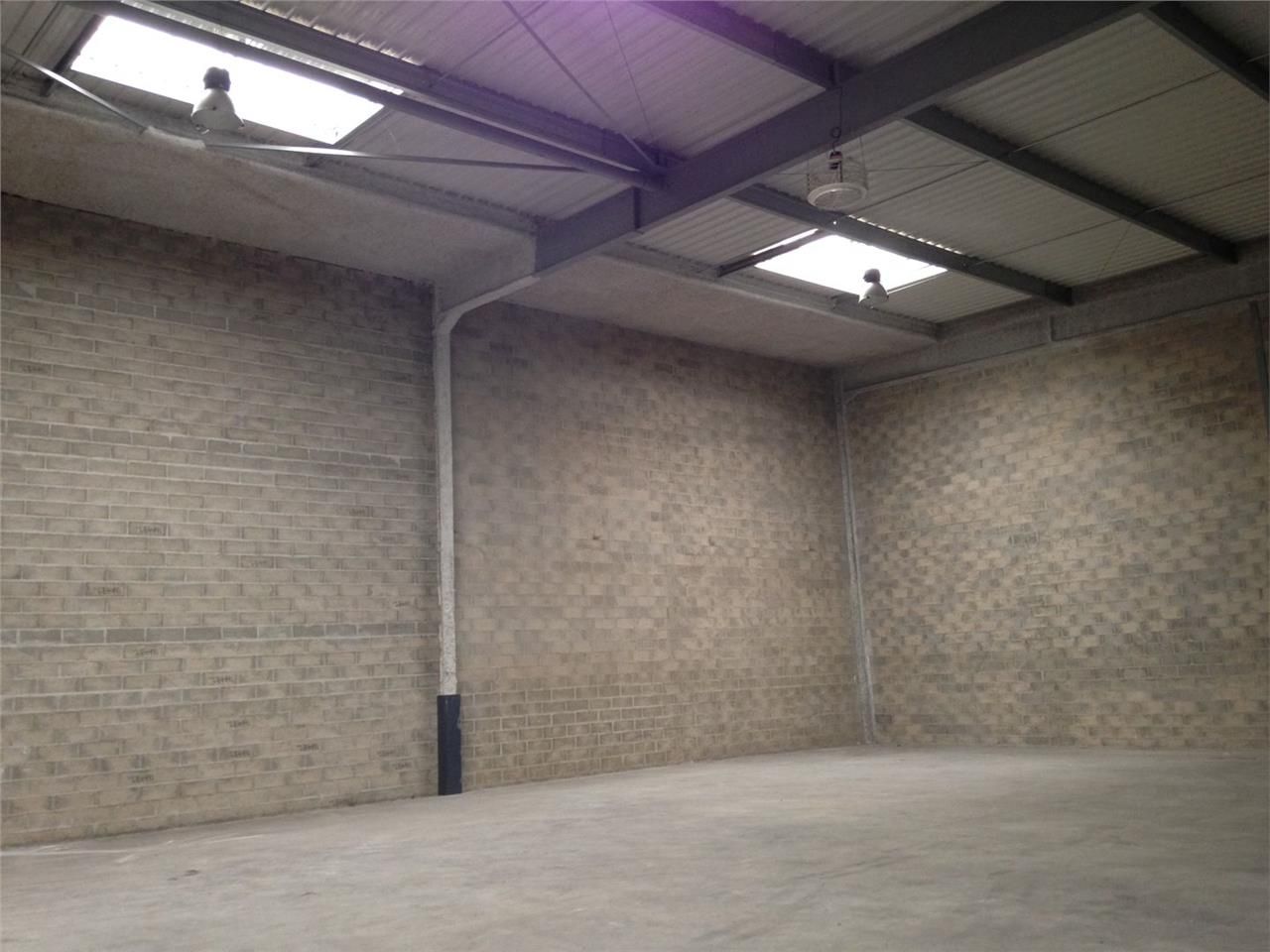 Local d'activités de 473m²