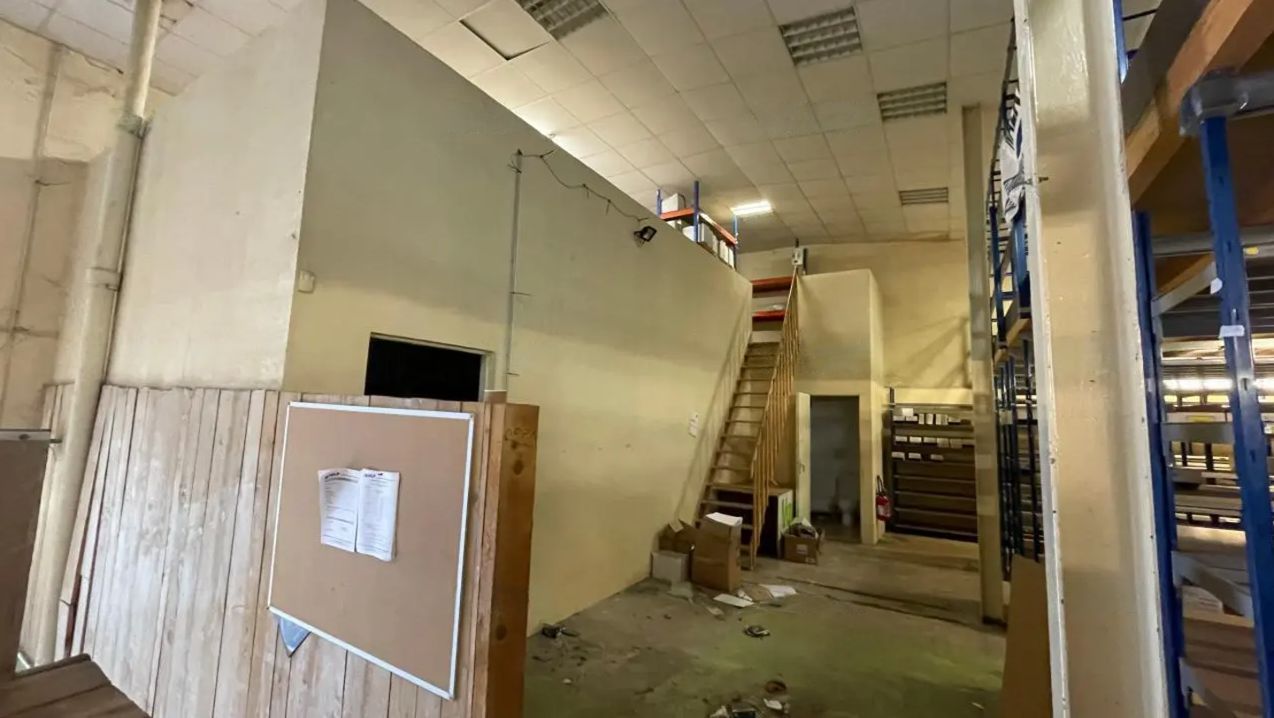 Local d'activités de 474m²