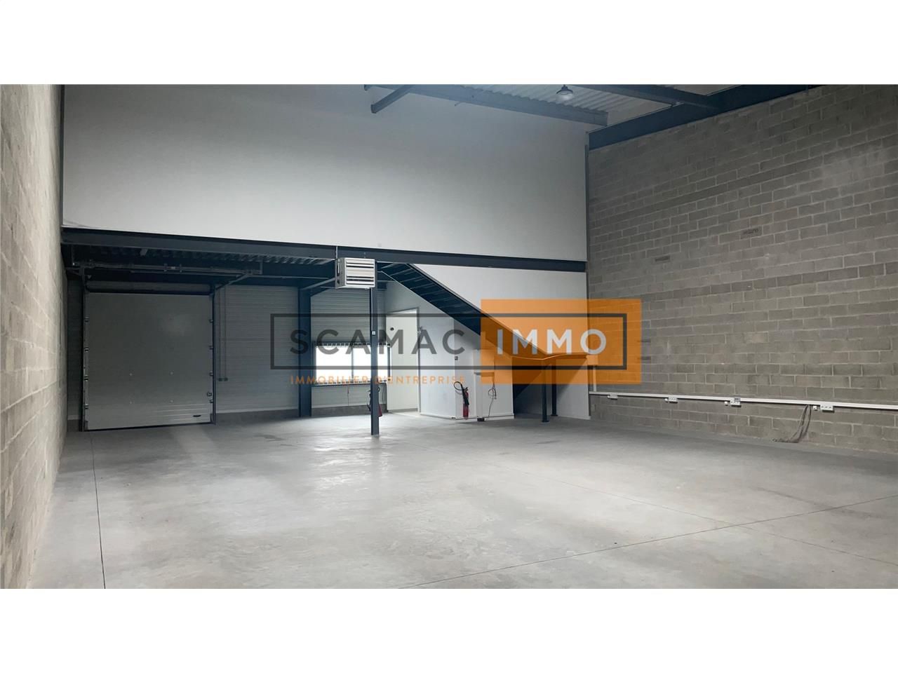 Local d'activités de 305m²