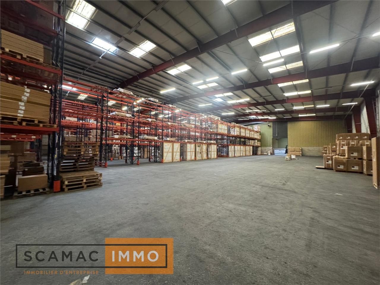 Vente Entrepôt 11001 m² non divisibles