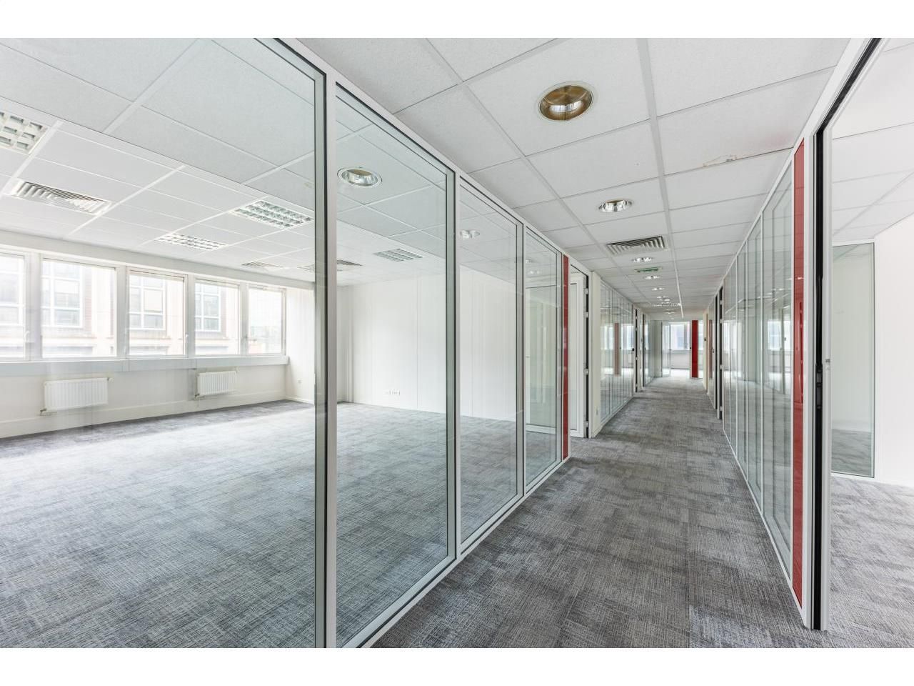 2082 m² pour ce bureaux en location à Fontenay sous bois