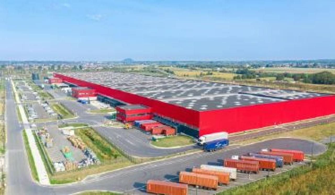 25491 m² pour cetentrepôts classe a en location à Dourges