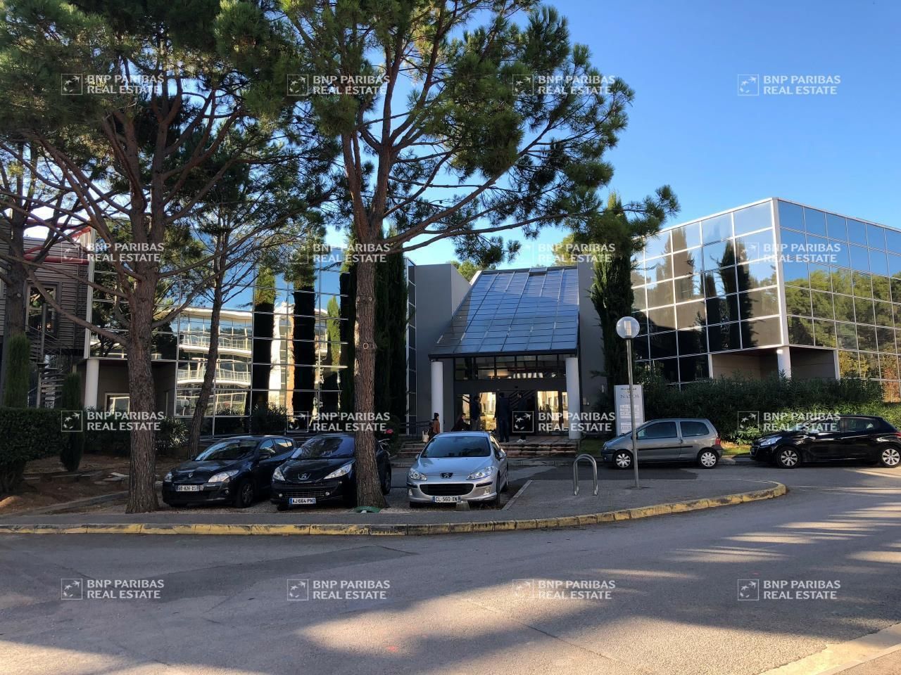 Location Bureaux 1350 m² divisibles 06560 Valbonne