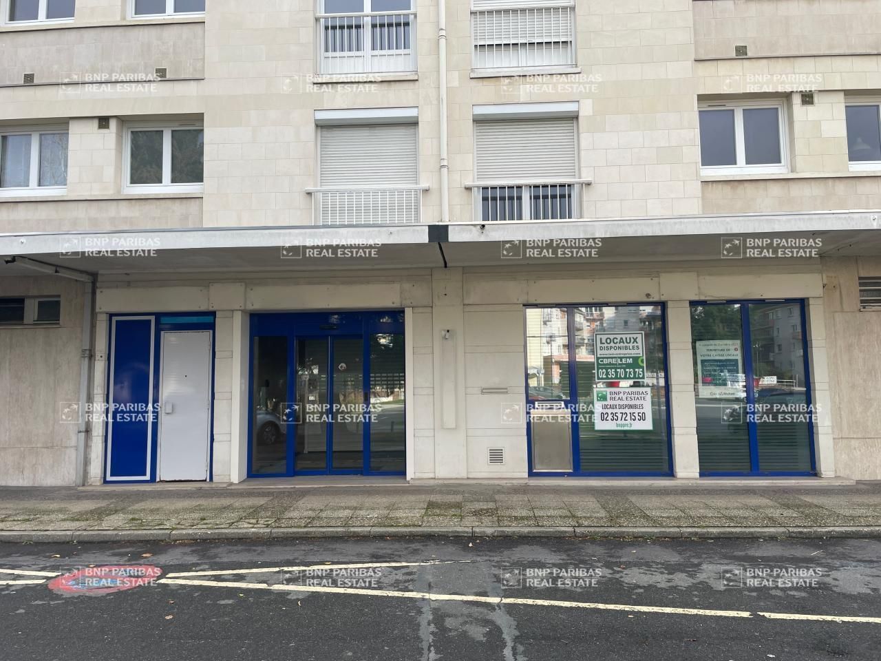 124 m² pour ce bureaux en location à Petit-couronne