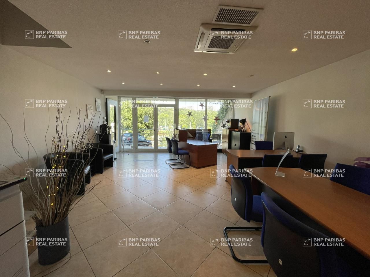 Location Bureaux 130 m² non divisibles 06270 Villeneuve-loubet