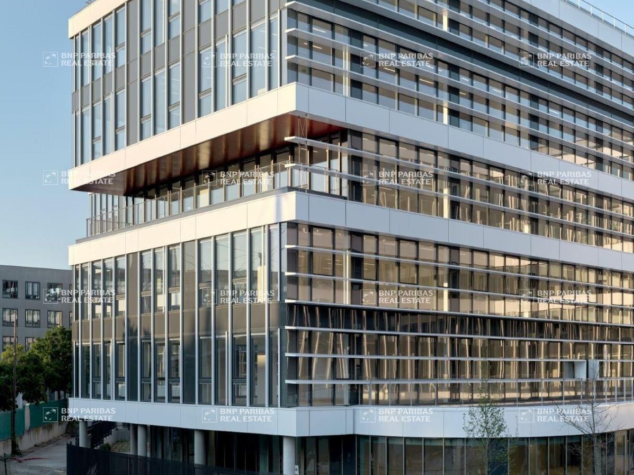 2076 m² pour ce bureaux en location à Lyon