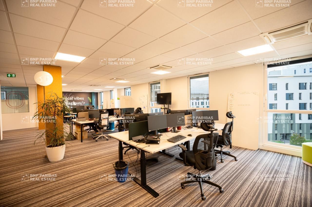 388 m² pour ce bureaux en location à Cesson-sévigné