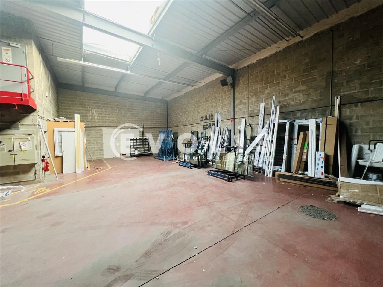 À proximité immédiate des principaux axes routier