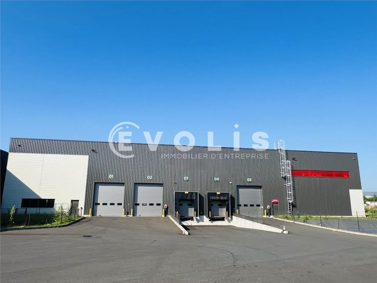 À proximité immédiate de la jonction entre la Fra