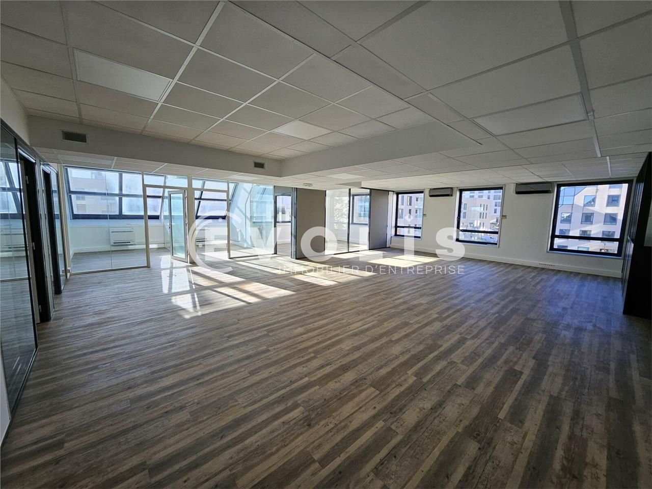 EVOLIS vous propose à louer des bureaux modernes 