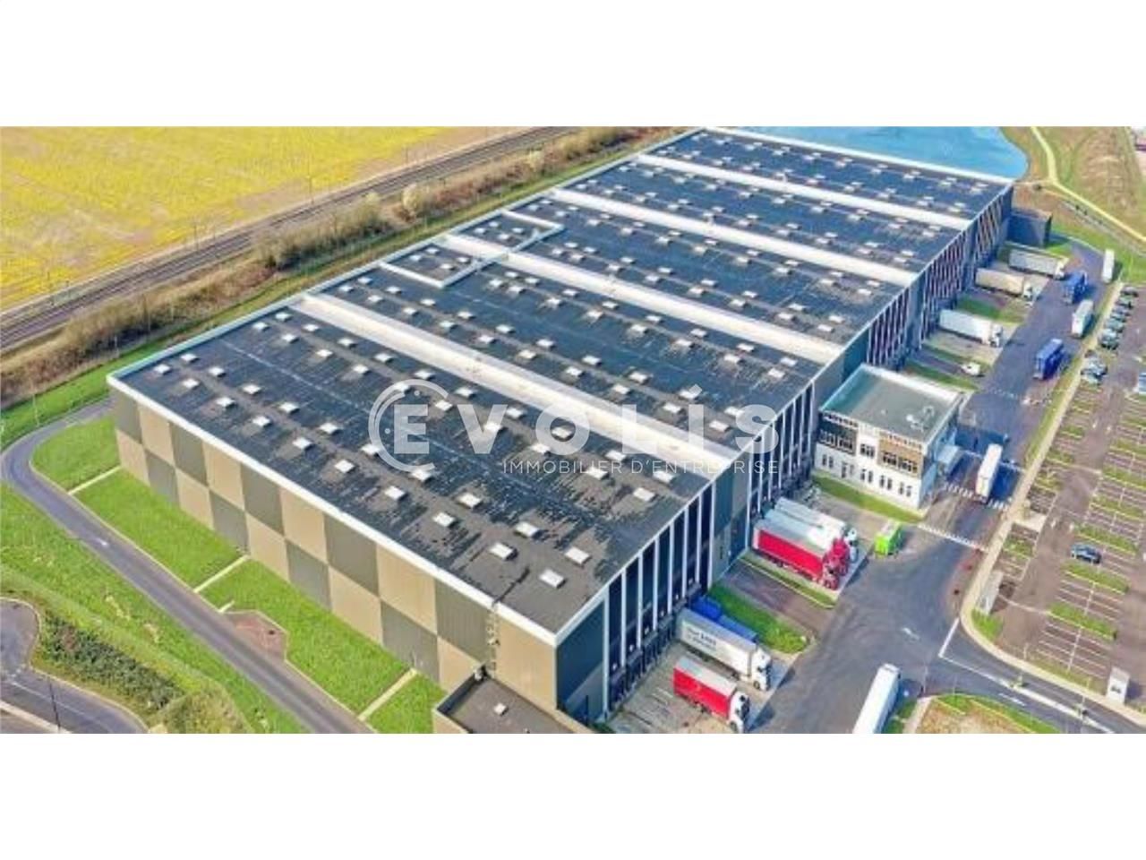 Idéalement situés à proximité des axes routiers e